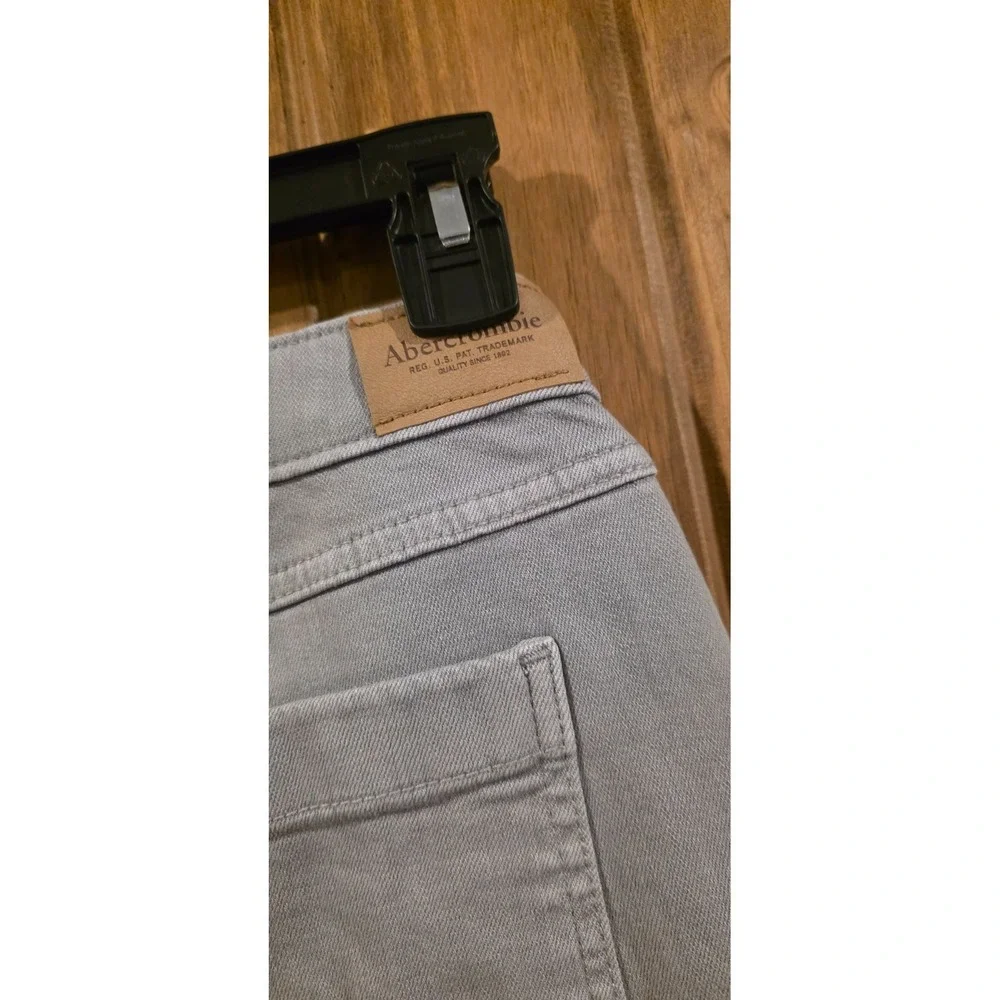 Abercrombie Jeans Girls 11/12 Gray High‎ Rise Balloon Denim Tapperd Skater